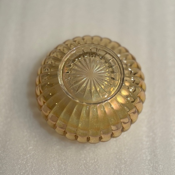 Vintage Carnival Glass Ribbed Candy Dish
Measures approx.: 5" x 2.5" - Picture 4 of 7